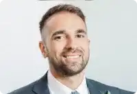 Ryan J Oliveira